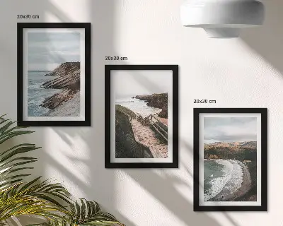 Conjunto de 3 quadros decorativos com vistas para o mar, falésias e paisagens de praia