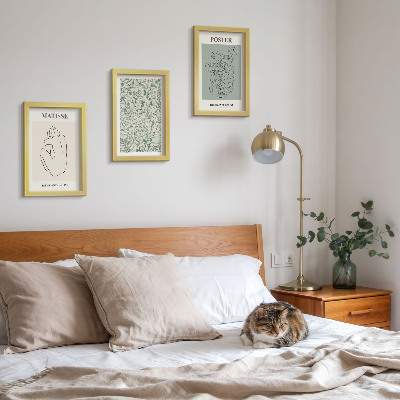 Tríptico com moldura Linhas e padrões de plantas em estilo minimalista