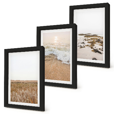 Conjunto de molduras com imagens Praia com ondas e pedras do mar no verão