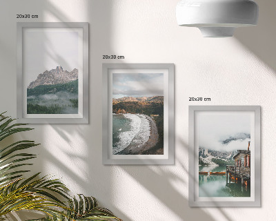 Conjunto de 3 quadros decorativos Paisagens montanhosas com praia e casa de madeira
