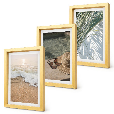 Conjunto de molduras com imagens chapéu de praia e óculos de sol folhas