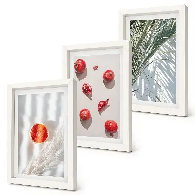 Conjunto de 3 quadros decorativos com estampas de frutas tropicais e folhas de palmeira