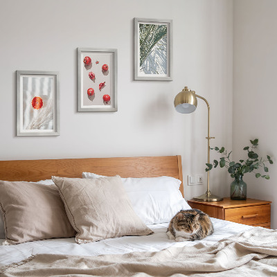 Conjunto de 3 quadros decorativos Frutas tropicais de férias e folhas de palmeira
