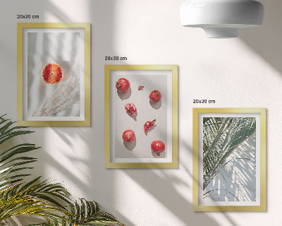 Conjunto de 3 quadros decorativos Frutas tropicais de férias e folhas de palmeira