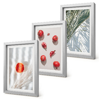 Conjunto de 3 quadros decorativos Frutas tropicais de férias e folhas de palmeira