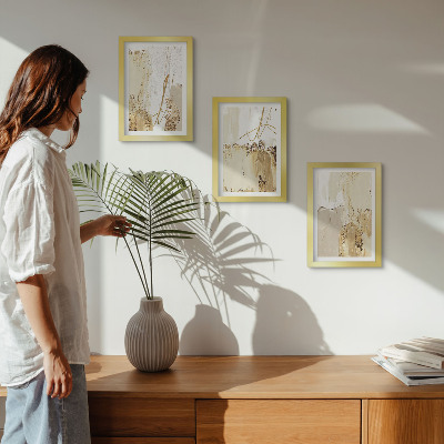Conjunto de molduras com imagens Padrões abstratos em tons de bege e branco.