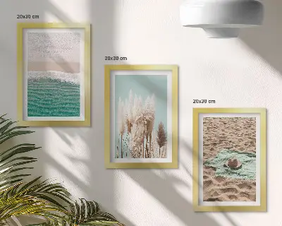 Conjunto de 3 quadros decorativos com estética de praia, ondas, grama, chapéu e areia para relaxamento e natureza