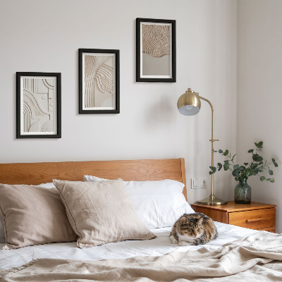 Conjunto de 3 quadros decorativos Padrões abstratos em tons de bege e branco.