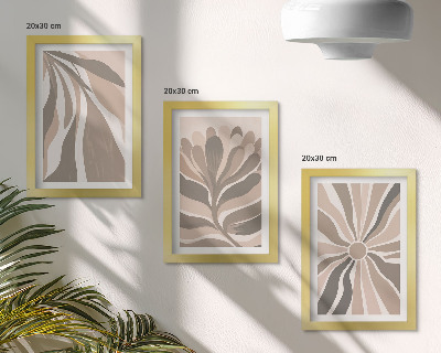 Tríptico com moldura Padrões abstratos de plantas em tons de bege e marrom.