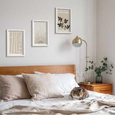 Conjunto de 3 quadros decorativos Padrões abstratos com detalhes florais em tons neutros.