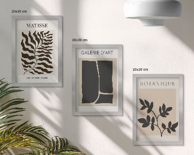 Conjunto de 3 quadros decorativos Pôsteres minimalistas com padrões de plantas e elementos abstratos.