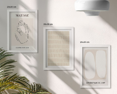Conjunto de molduras com imagens Linhas e formas em tons de bege e branco.