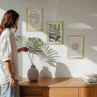 Conjunto de molduras com imagens Padrões e linhas abstratas de plantas em cores suaves.