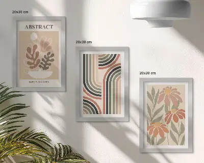 Conjunto de 3 quadros decorativos com estampas de plantas abstratas e padrões em tons pastel