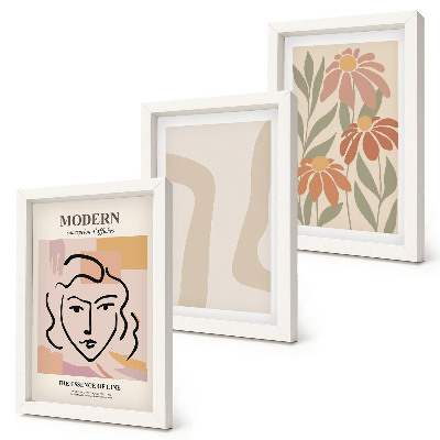 Tríptico com moldura Mulher em estilo moderno com padrões abstratos