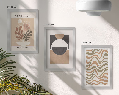 Tríptico com moldura Formas e padrões abstratos em cores suaves.