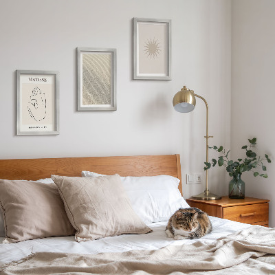 Conjunto de 3 quadros decorativos Linhas minimalistas, areia, ondas e sol.