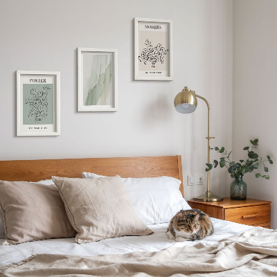 Tríptico com moldura Flores em um vaso em estilo moderno e minimalista.