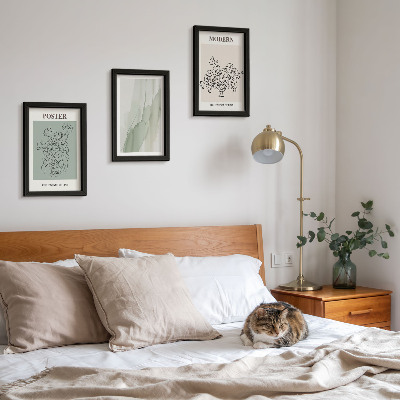 Tríptico com moldura Flores em um vaso em estilo moderno e minimalista.