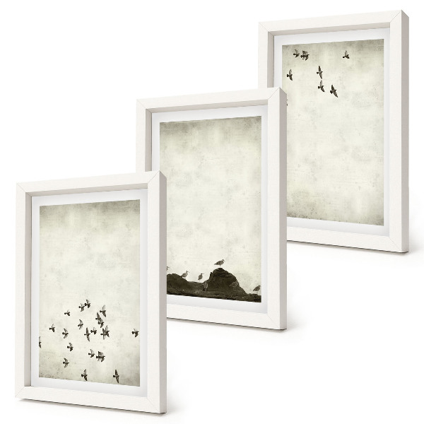 Tríptico com moldura Pássaros em voo pintados em estilo minimalista