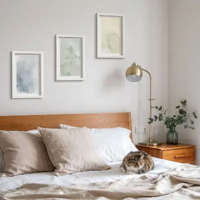 Conjunto de 3 quadros decorativos com textura de aquarela em tons pastel sobre tela