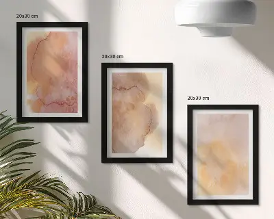 Conjunto de quadros com imagens aquarelas em tons quentes sobre tela com texturas coloridas
