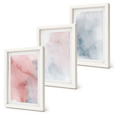 Tríptico com moldura Aquarelas em tons pastel sobre tela com texturas coloridas.