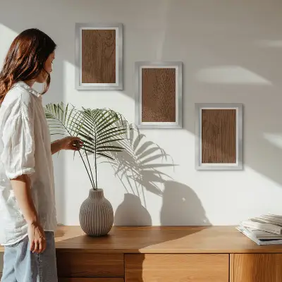 Tríptico com moldura estampa de textura minimalista de casca de árvore com padrão de madeira