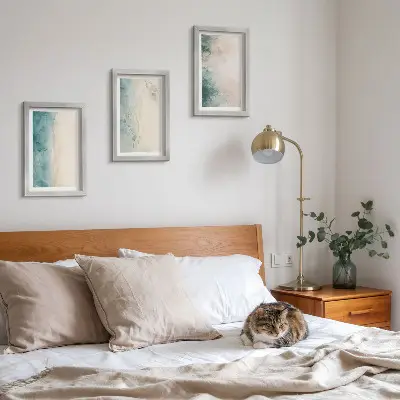 Conjunto de 3 quadros decorativos pinturas em aquarela sobre tela com estilo minimalista