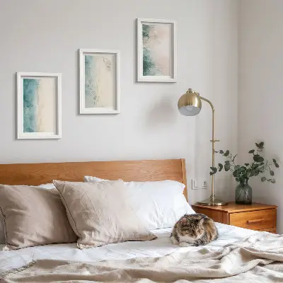 Conjunto de 3 quadros decorativos pinturas em aquarela sobre tela com estilo minimalista