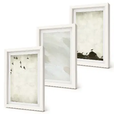 Tríptico com moldura de decorações minimalistas com estampas de pássaros, pedras e pinceladas