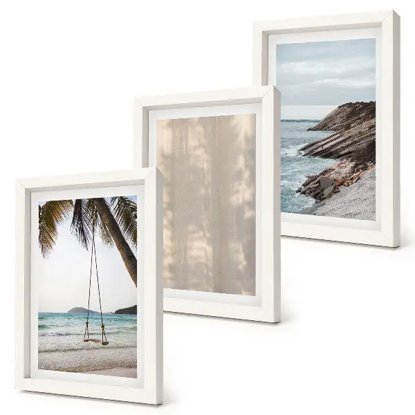 Conjunto de 3 quadros decorativos com paisagens de areia e vistas para o mar de verão