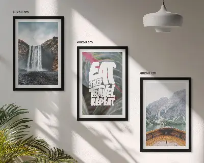 Conjunto de quadros para sala de estar com estampa de cachoeira, montanhas e barco na natureza