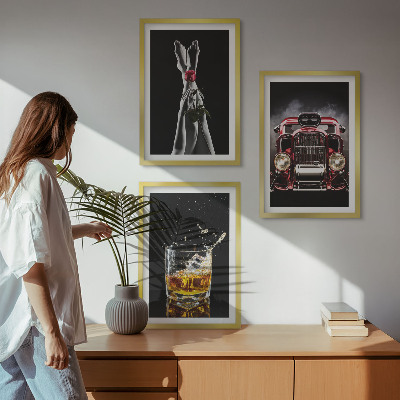 Composição de quadros moderna Pernas femininas rosa carro uísque