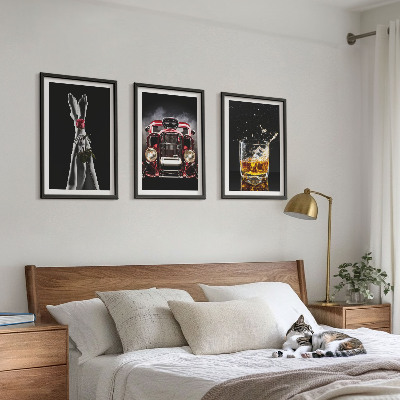 Composição de quadros moderna Pernas femininas rosa carro uísque