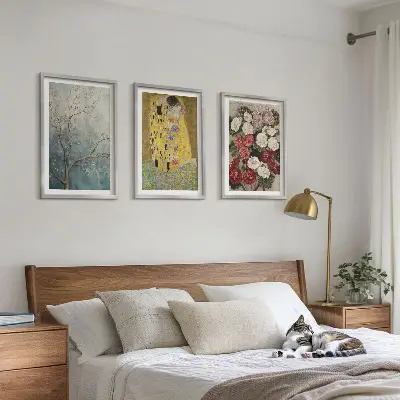 Conjunto de 3 quadros com pintura de flores de Klimt com moldura inclusa