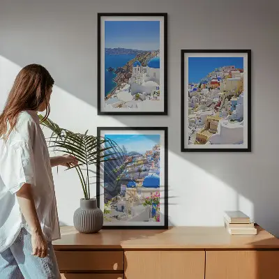 Conjunto de quadros para sala de estar com tema de arquitetura paisagística de Oia Santorini