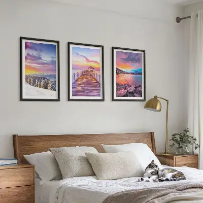Conjunto de 3 quadros com moldura com paisagem de lago de montanha no inverno