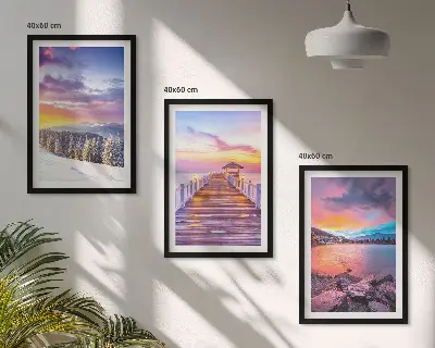 Conjunto de 3 quadros com moldura com paisagem de lago de montanha no inverno