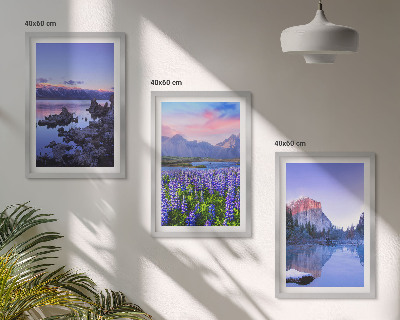 Composição de quadros moderna Paisagens de montanhas com água e céu