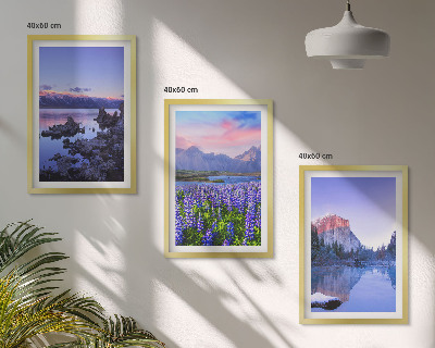 Composição de quadros moderna Paisagens de montanhas com água e céu