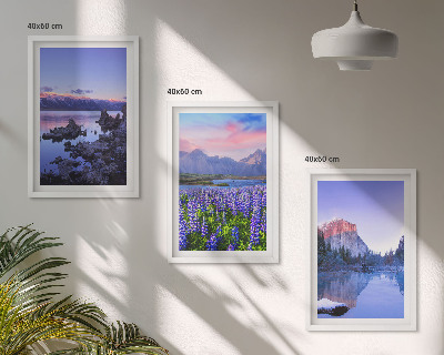 Composição de quadros moderna Paisagens de montanhas com água e céu
