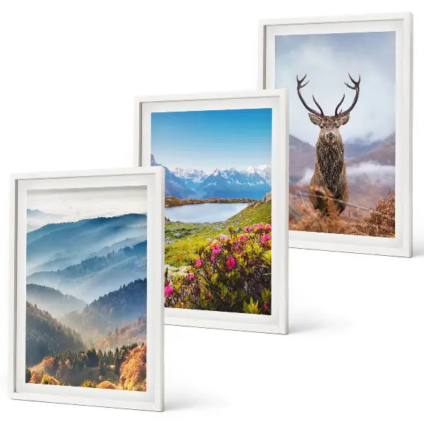 Conjunto de 3 quadros com moldura paisagem de natureza com veado, lago e montanhas