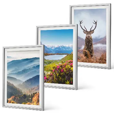 Conjunto de 3 quadros com moldura paisagem de natureza com veado, lago e montanhas