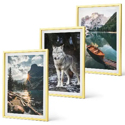 Conjunto de 3 quadros com moldura com temática de montanhas, lagos, lobos e natureza