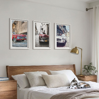 Conjunto de 3 quadros com moldura Carros clássicos nas cidades