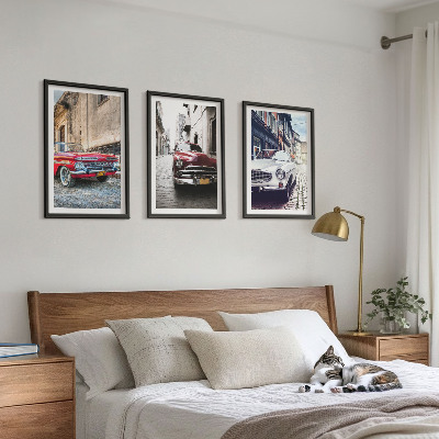 Conjunto de 3 quadros com moldura Carros clássicos nas cidades