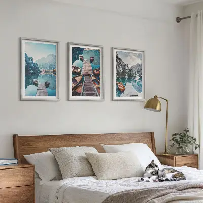 Conjunto de quadros para sala de estar com tema de píeres do lago e barcos