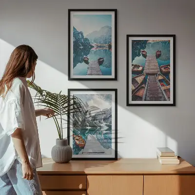 Conjunto de quadros para sala de estar com tema de píeres do lago e barcos