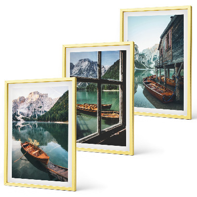 Composição de quadros moderna casa de barcos no lago da montanha